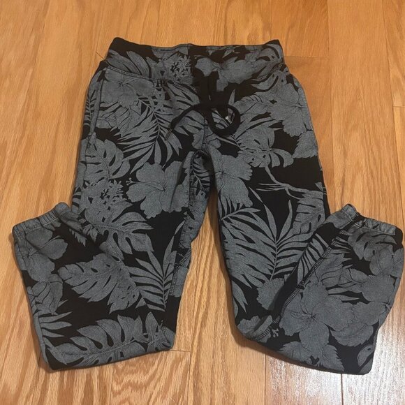 NSF Pants - NSF Sayde Gray Floral French Terry Sweatpants - Petite Size